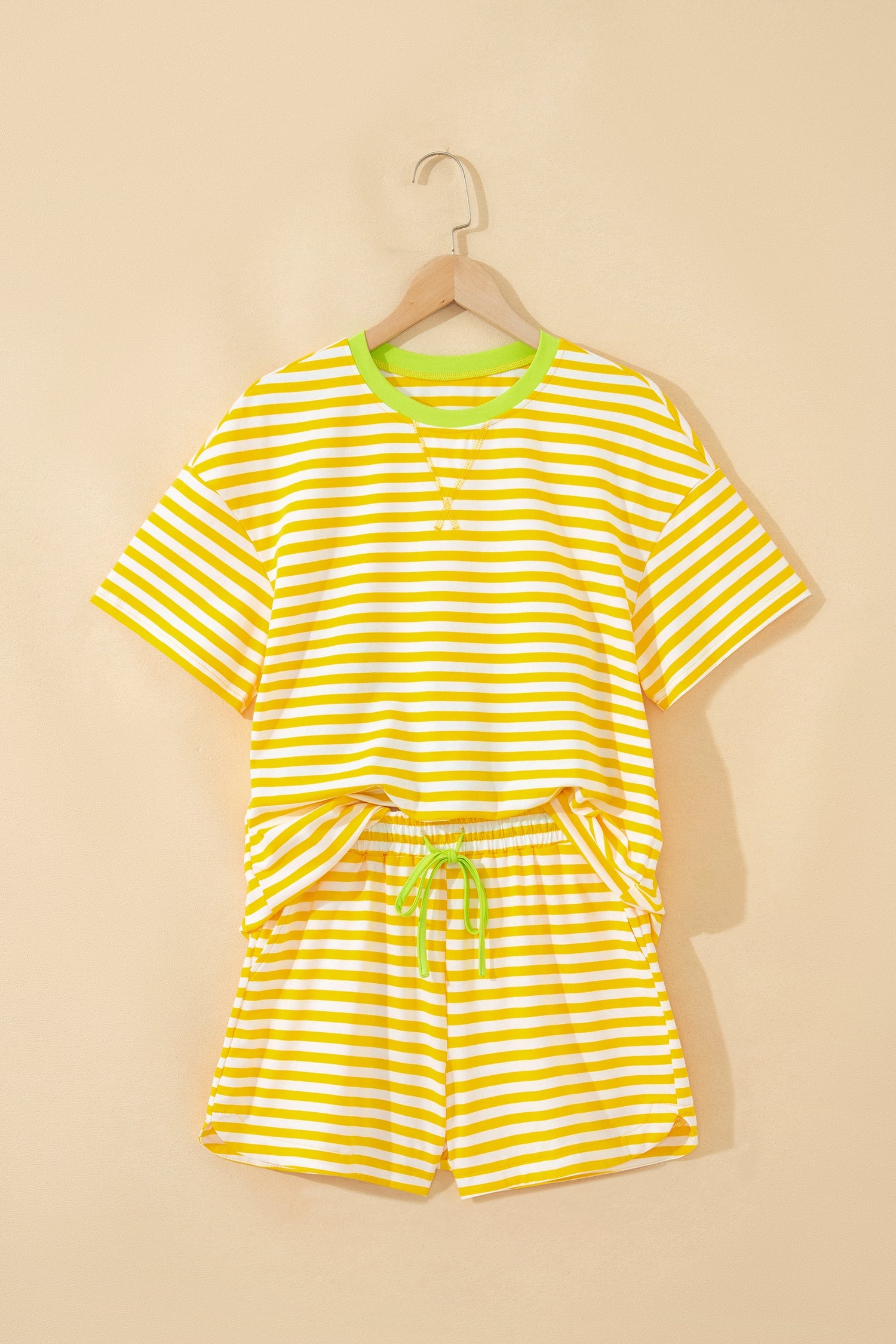 Stripe Contrast Trim Tee & Drawstring Shorts Set