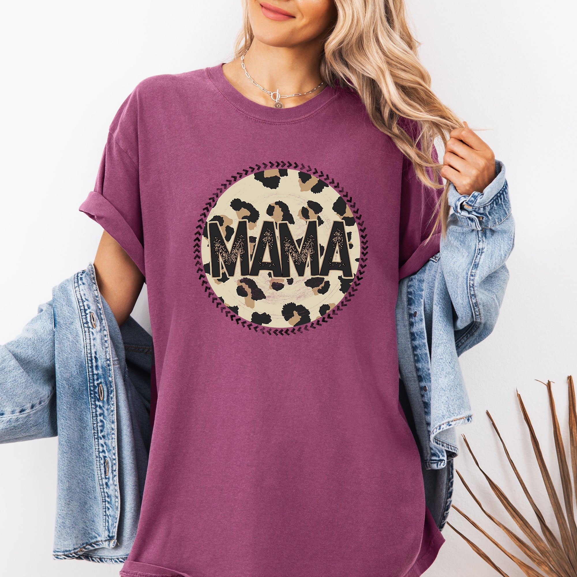 Mama Leopard Graphic Tes