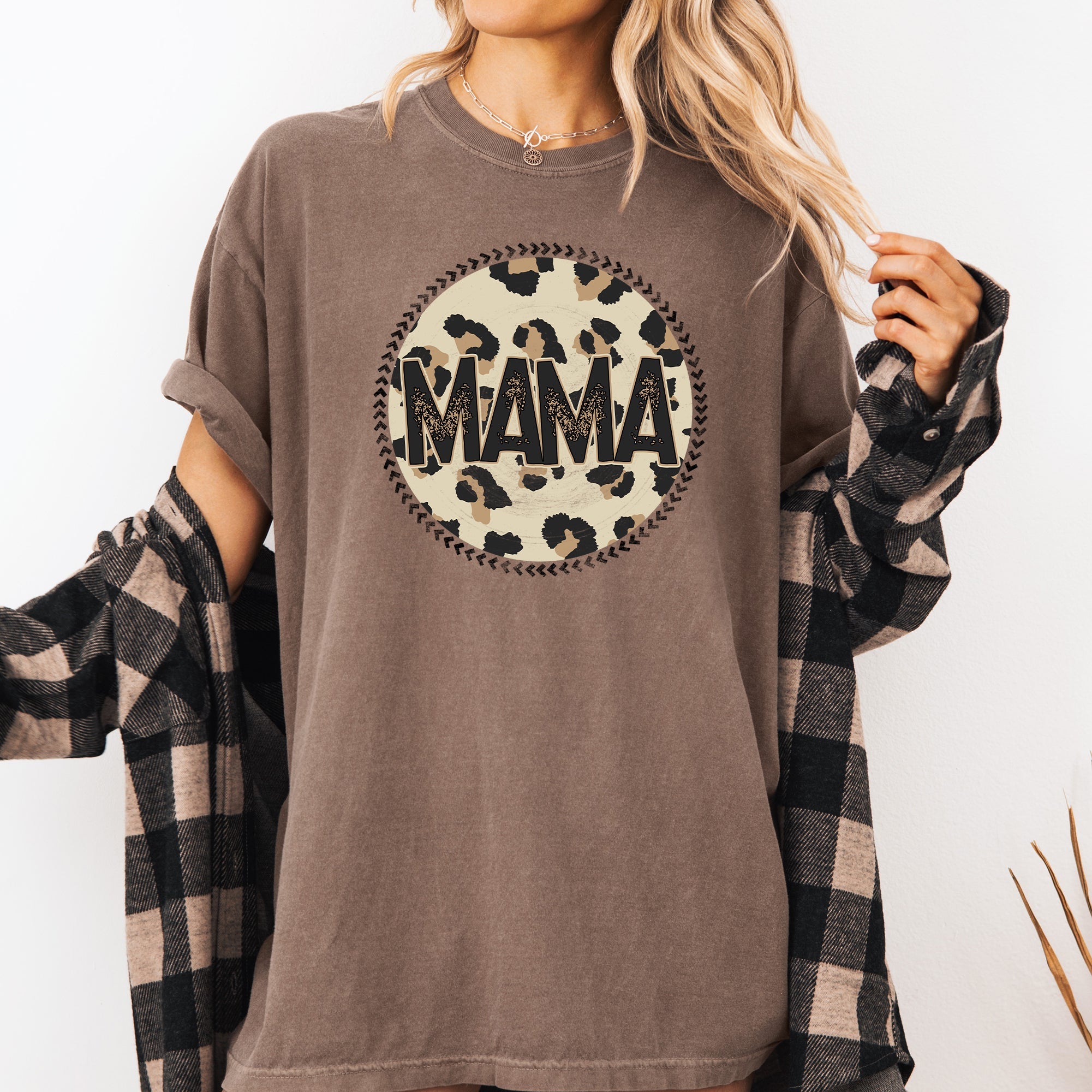 Mama Leopard Graphic Tes