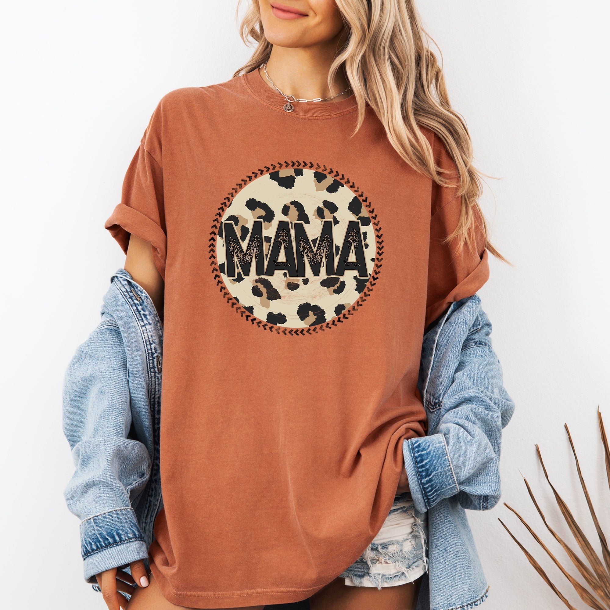 Mama Leopard Graphic Tes