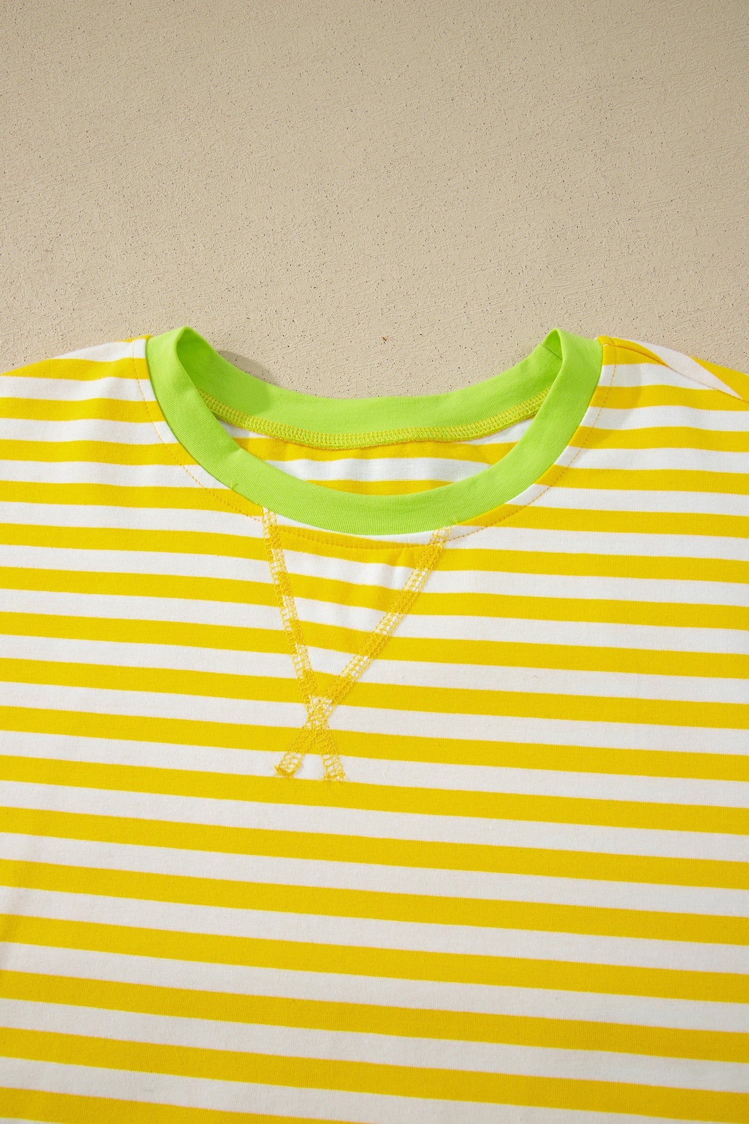 Stripe Contrast Trim Tee & Drawstring Shorts Set